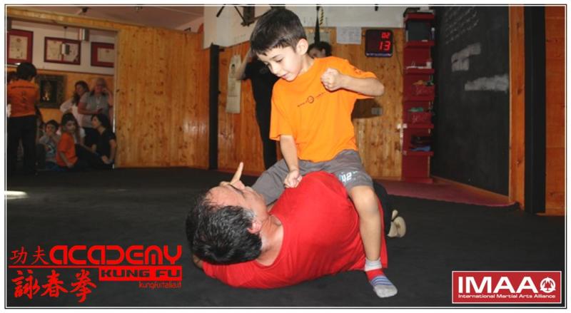 Kung Fu Bambini Academy Italia di Sifu Salvatore Mezzone Wing Tjun Ving Tsun Chun cinene artimarziali tradizionali e sport da combattimento Caserta accademia nazionale (8)